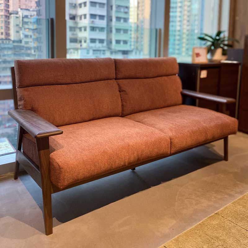 KINKI SOFA (DISPLAY SALE)